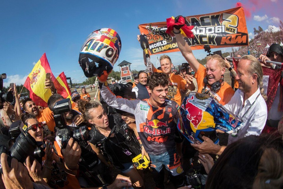 Mondiale MXGP 2019, Prado imprendibile anche in Svezia, arriva il secondo titolo mondiale! Mondiale MXGP 2019, Prado imprendibile anche in Svezia, arriva il secondo titolo mondiale!